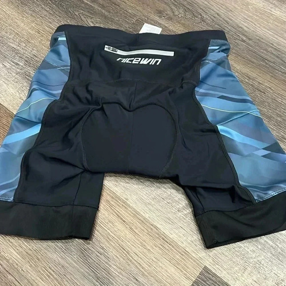 (15) Bicycle Shorts - Picture 3 of 3
